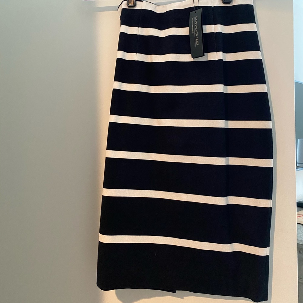 Banana Republic Sloan Pencil Skirt Size 6